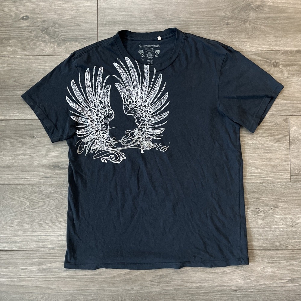GUESS Jeans Mens L T Shirt Black Wings Graphic Short Sleeve